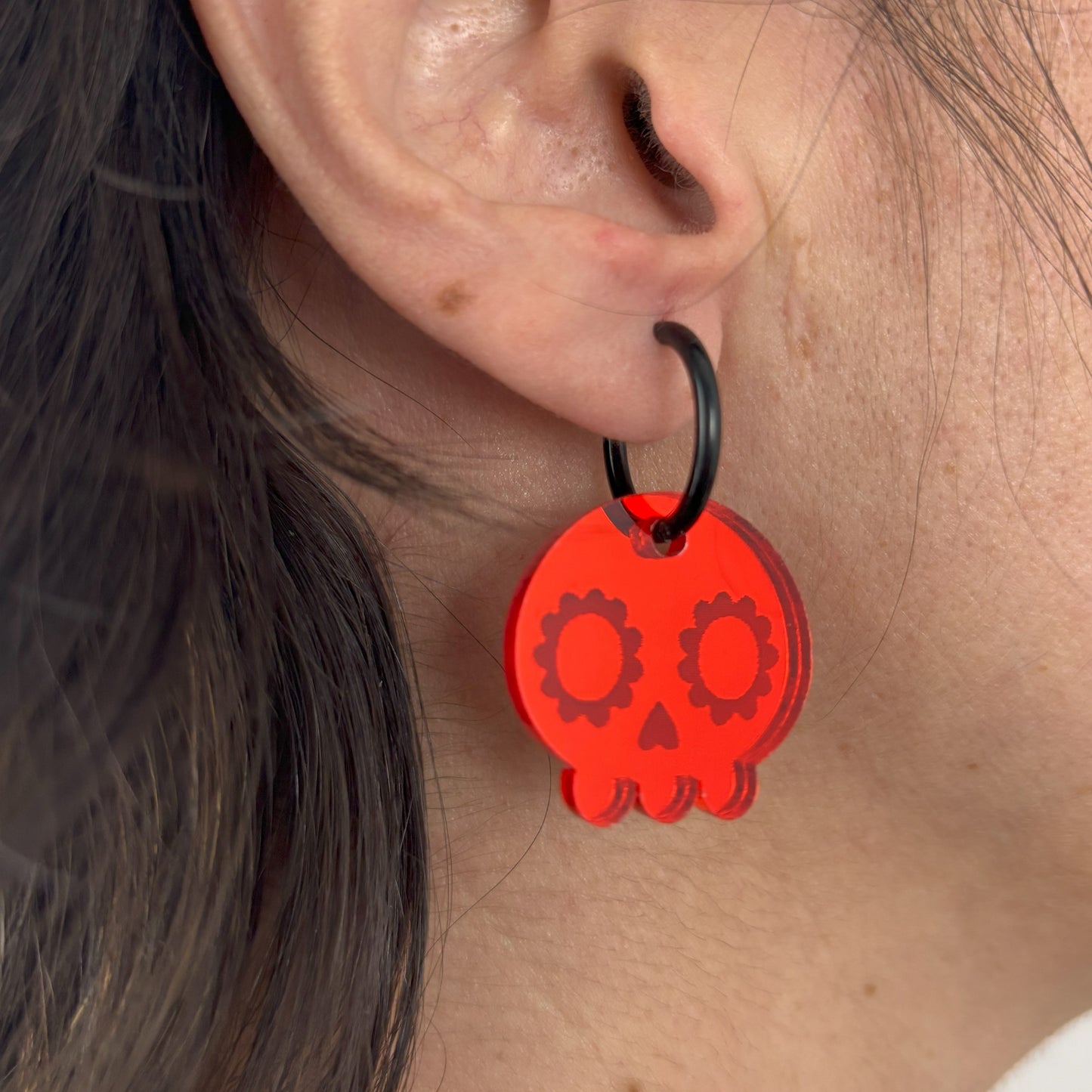 Pendientes Calavera Kawai efecto espejo